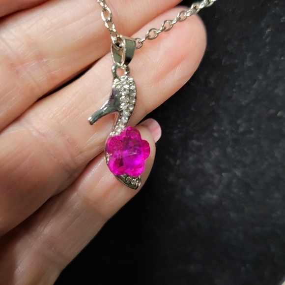 NWOT Necklace with pink stone on high heel - Picture 5 of 11